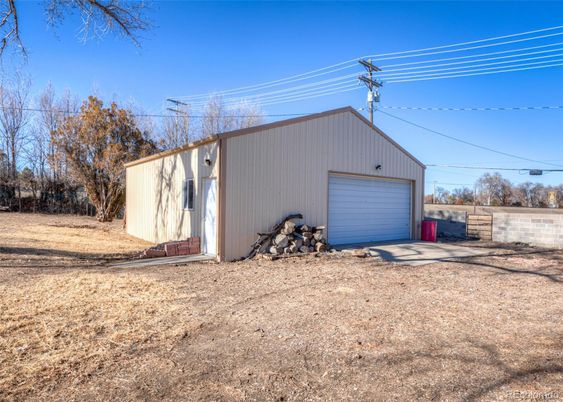 Backyard, Detached Garage, Exterior