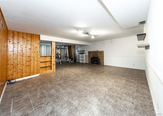 Empty room, Fireplace, Interior, Wooden Walls
