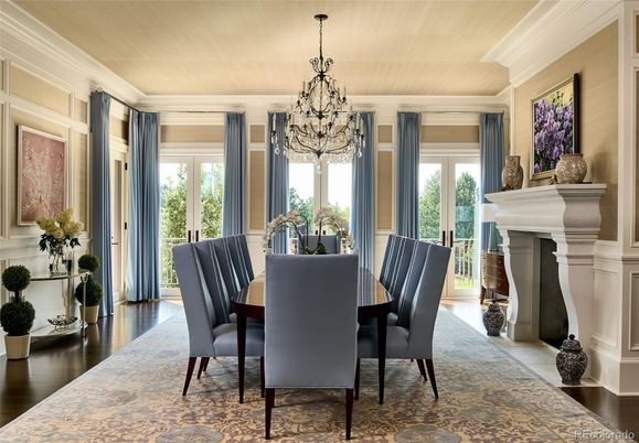 Chandelier, Dining room, Fireplace, Interior, Wood Texture Flooring