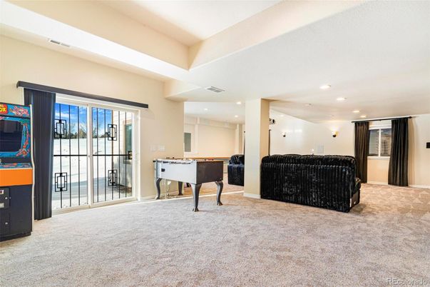 Billiard Table, Game Room, Interior, Recessed Lighting