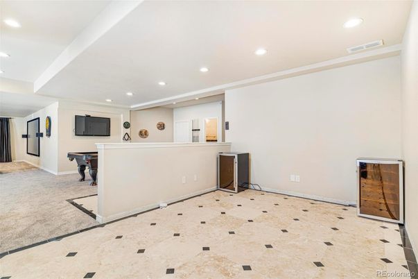 Billiard Table, Game Room, Interior, Recessed Lighting