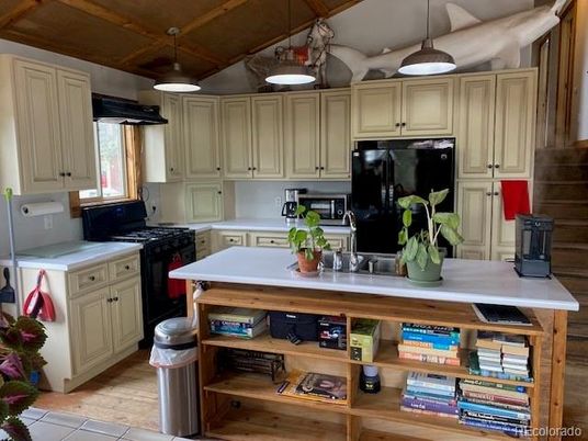 Interior, Kitchen, Pendant Lights, Wood Texture Flooring