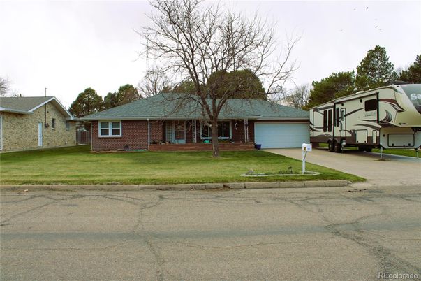 Attached, Exterior, Facade, Brick Facade, Ranch