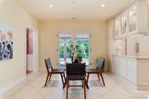 Dining room, Interior, Recessed Lighting