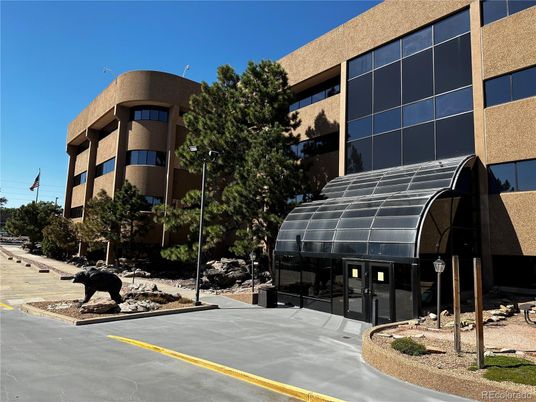 Exterior, Facade, Highrise