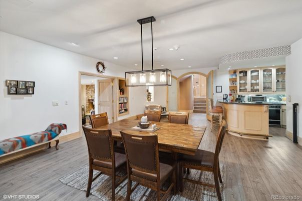 Dining room, Interior, Kitchen, Pendant Lights, Recessed Lighting, Wood Texture Flooring