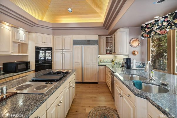 Interior, Kitchen, Recessed Lighting, Wooden Ceilings, Wood Texture Flooring