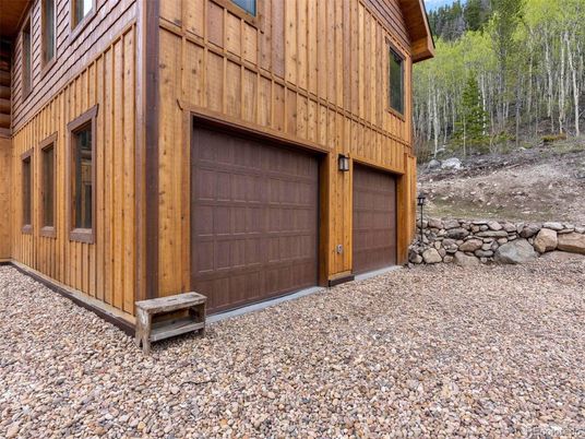 Detached Garage, Exterior