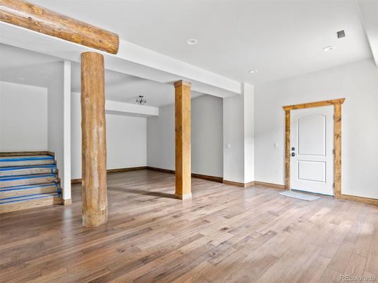 Empty room, Interior, Recessed Lighting, Wooden Beams, Wood Texture Flooring