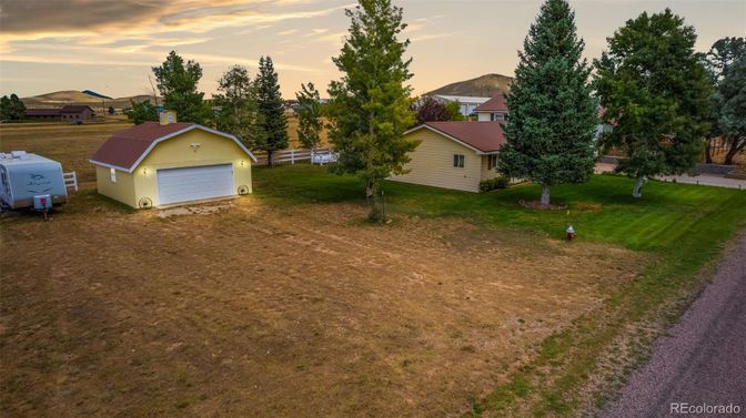 Backyard, Detached Garage, Exterior