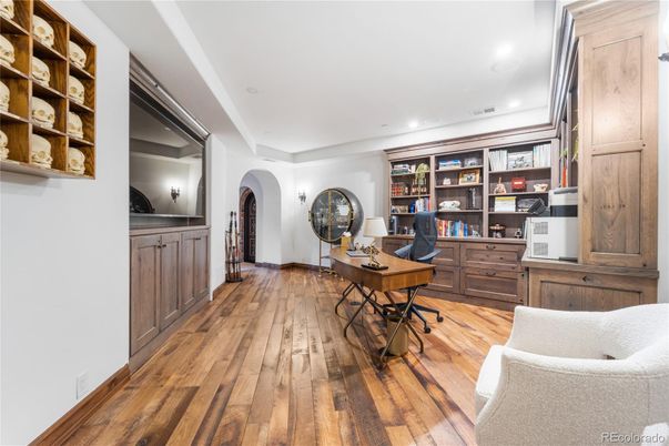 Home Office, Interior, Recessed Lighting, Wood Texture Flooring