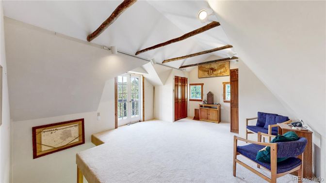 Interior, Wooden Beams