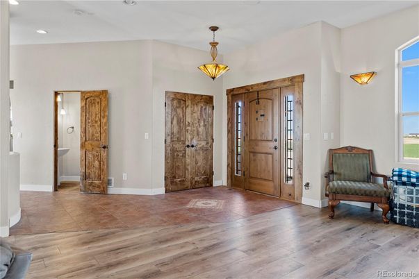 Interior, Pendant Lights, Recessed Lighting, Wood Texture Flooring