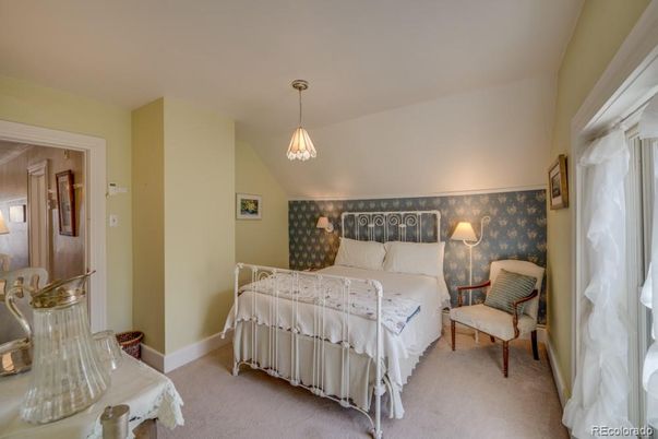 Bedroom, Interior, Pendant Lights