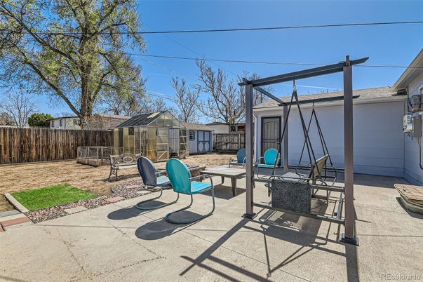 Backyard, Exterior