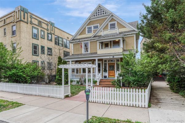 Exterior, Facade, Queen Anne Victorian