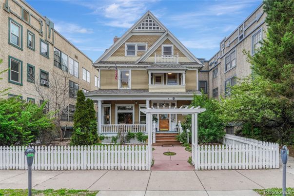 Exterior, Facade, Queen Anne Victorian