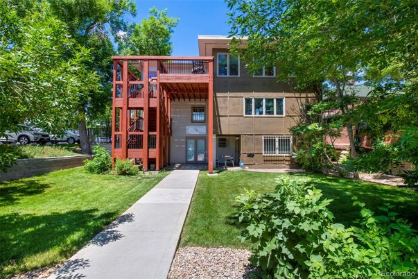 Backyard, Exterior, Facade, Modern