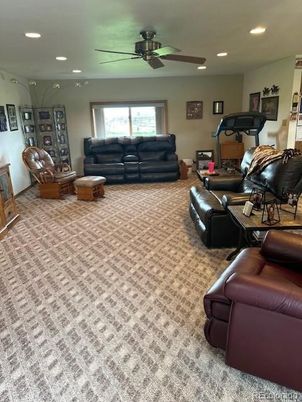 Fitness Equipment, Interior, Living room, Recessed Lighting