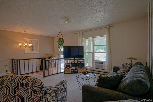 Chandelier, Interior, Living room