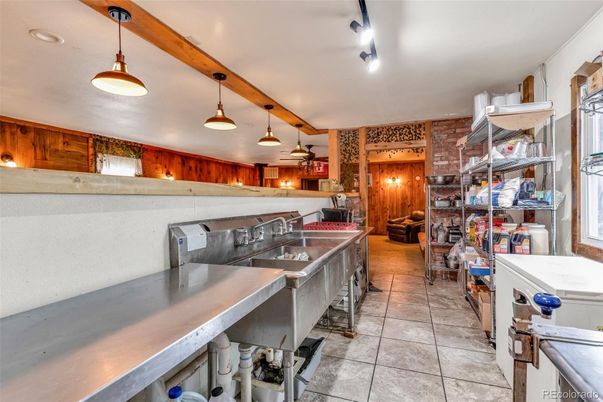 Interior, Kitchen, Pendant Lights, Wooden Walls