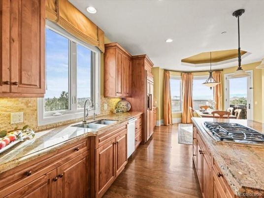 Dining room, Interior, Kitchen, Pendant Lights, Recessed Lighting, Wood Texture Flooring