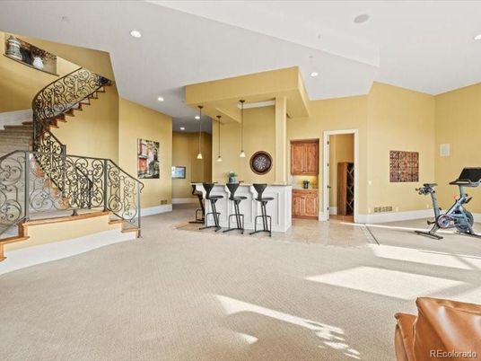 Fitness Equipment, Interior, Kitchen, Pendant Lights, Recessed Lighting