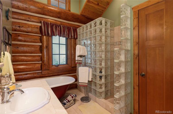 Bathroom, Free Standing Baths, Interior, Wooden Walls