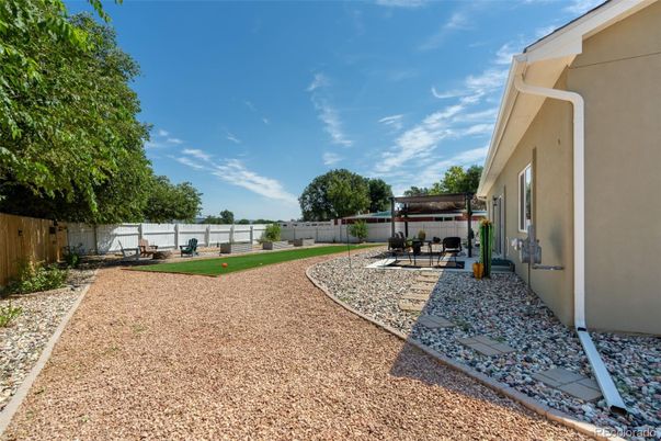 Backyard, Exterior