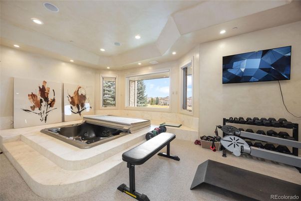 Fitness Equipment, Interior, Recessed Lighting