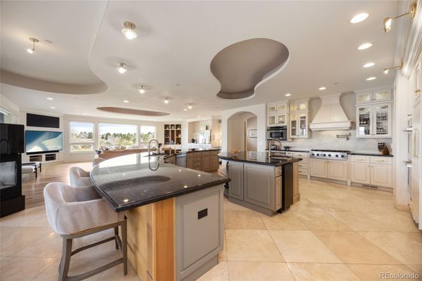 Interior, Kitchen, Living room, Recessed Lighting, Stainless Steel Appliances