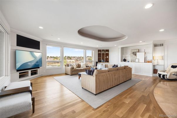 Interior, Living room, Recessed Lighting, Wood Texture Flooring