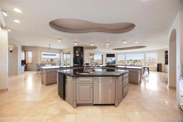 Chandelier, Dining room, Interior, Kitchen, Pendant Lights, Recessed Lighting, Stainless Steel Appliances