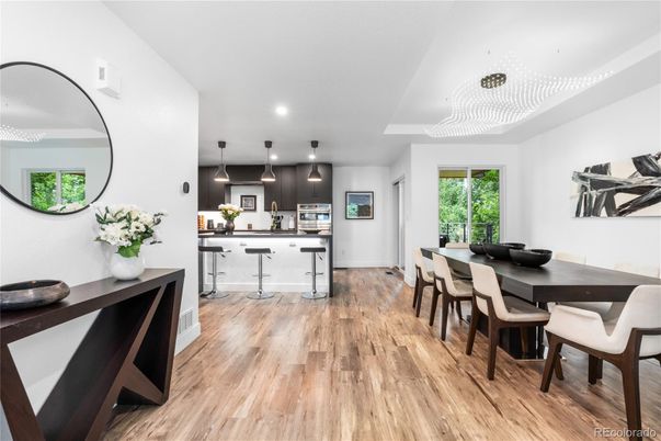Dining room, Interior, Kitchen, Pendant Lights, Recessed Lighting, Wood Texture Flooring