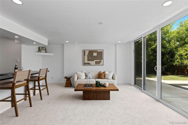 Dining room, Interior, Living room, Recessed Lighting