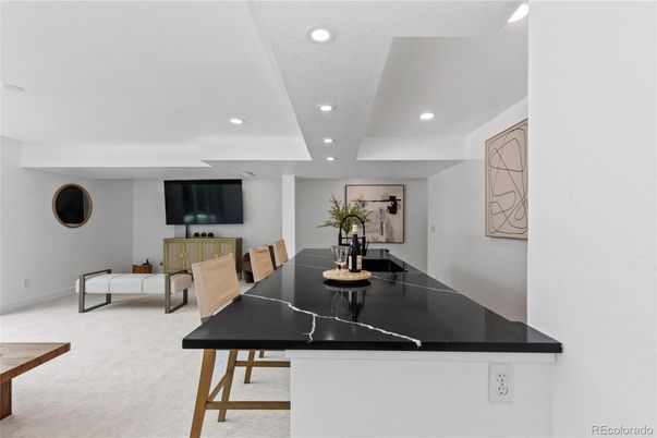 Game Room, Interior, Recessed Lighting