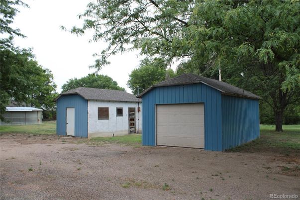 Backyard, Detached Garage, Exterior