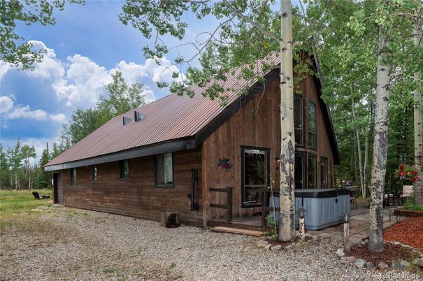 Exterior, Hot Tub