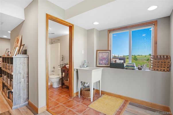 Bathroom, Interior, Recessed Lighting