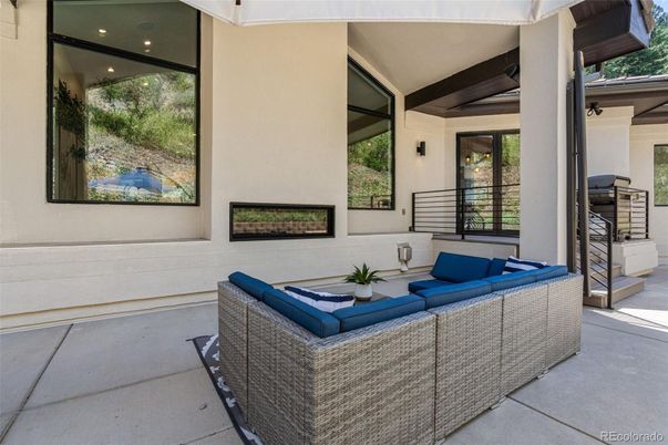 Exterior, Fireplace