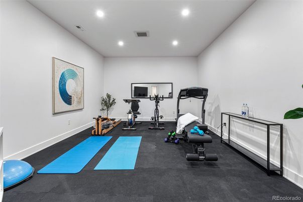 Fitness Equipment, Interior, Recessed Lighting