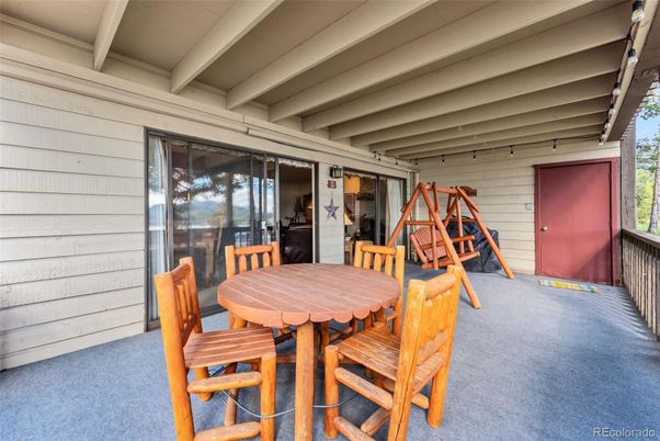 Dining room, Exterior