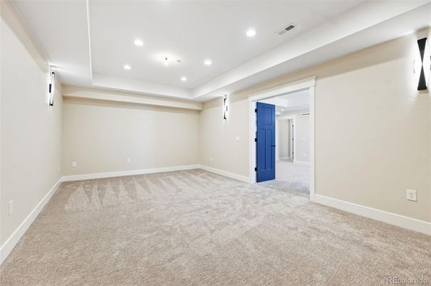 Empty room, Interior, Recessed Lighting