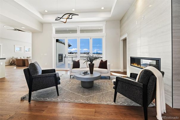Fireplace, Interior, Living room, Pendant Lights, Recessed Lighting, Wood Texture Flooring