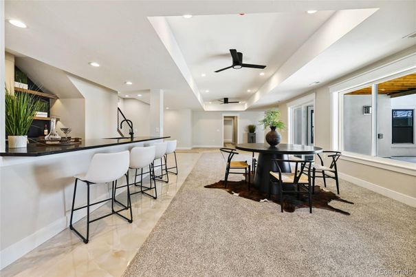 Dining room, Interior, Recessed Lighting
