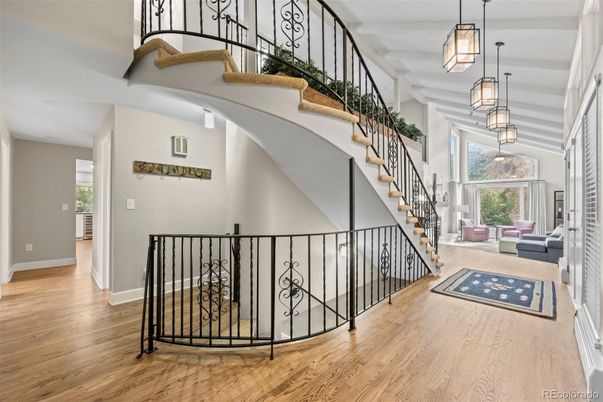 Interior, Pendant Lights, Wood Texture Flooring