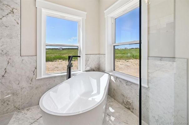 Bathroom, Free Standing Baths, Interior, Marble Walls, Water
