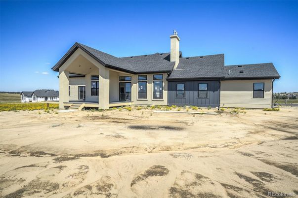 Backyard, Exterior, Facade, Ranch