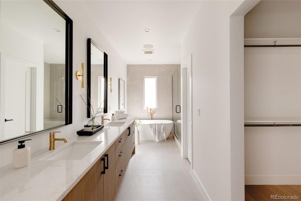 Bathroom, Dual Sink Vanities, Free Standing Baths, Interior, Recessed Lighting