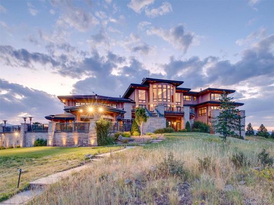 Backyard, Exterior, Facade, Modern